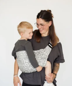 Qookie Full Buckle Babytrage/ Toddler Trage/ Hüfttrage - GO Hüfttrage 5-20 kg, Leo Grey